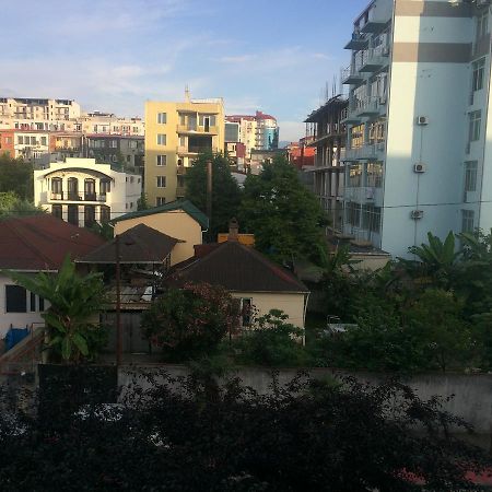 Apartment On Khinikadze 4 巴统 外观 照片