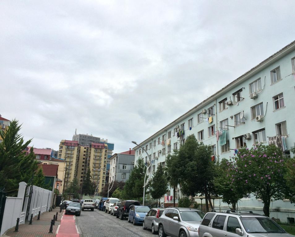 Apartment On Khinikadze 4 巴统 外观 照片
