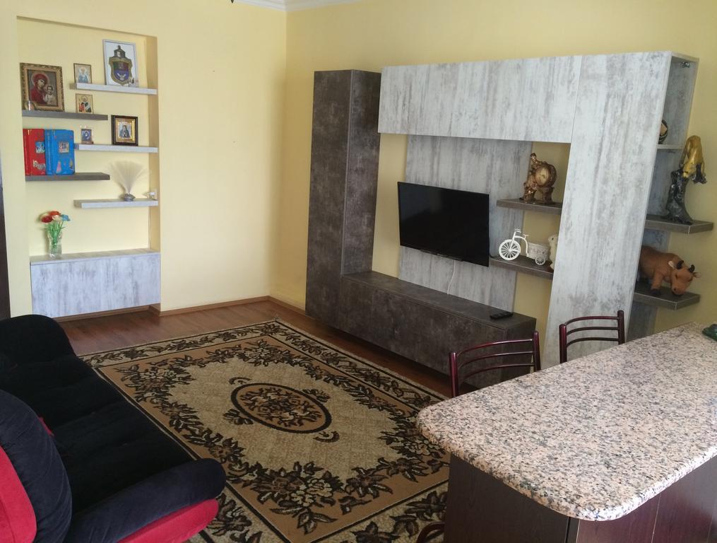Apartment On Khinikadze 4 巴统 外观 照片