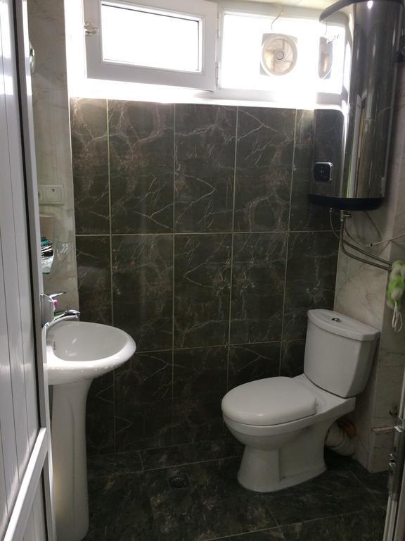 Apartment On Khinikadze 4 巴统 外观 照片