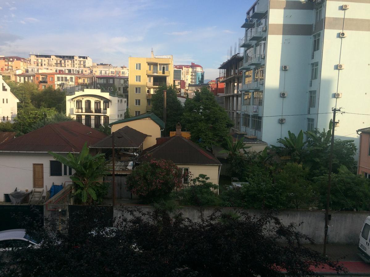 Apartment On Khinikadze 4 巴统 外观 照片